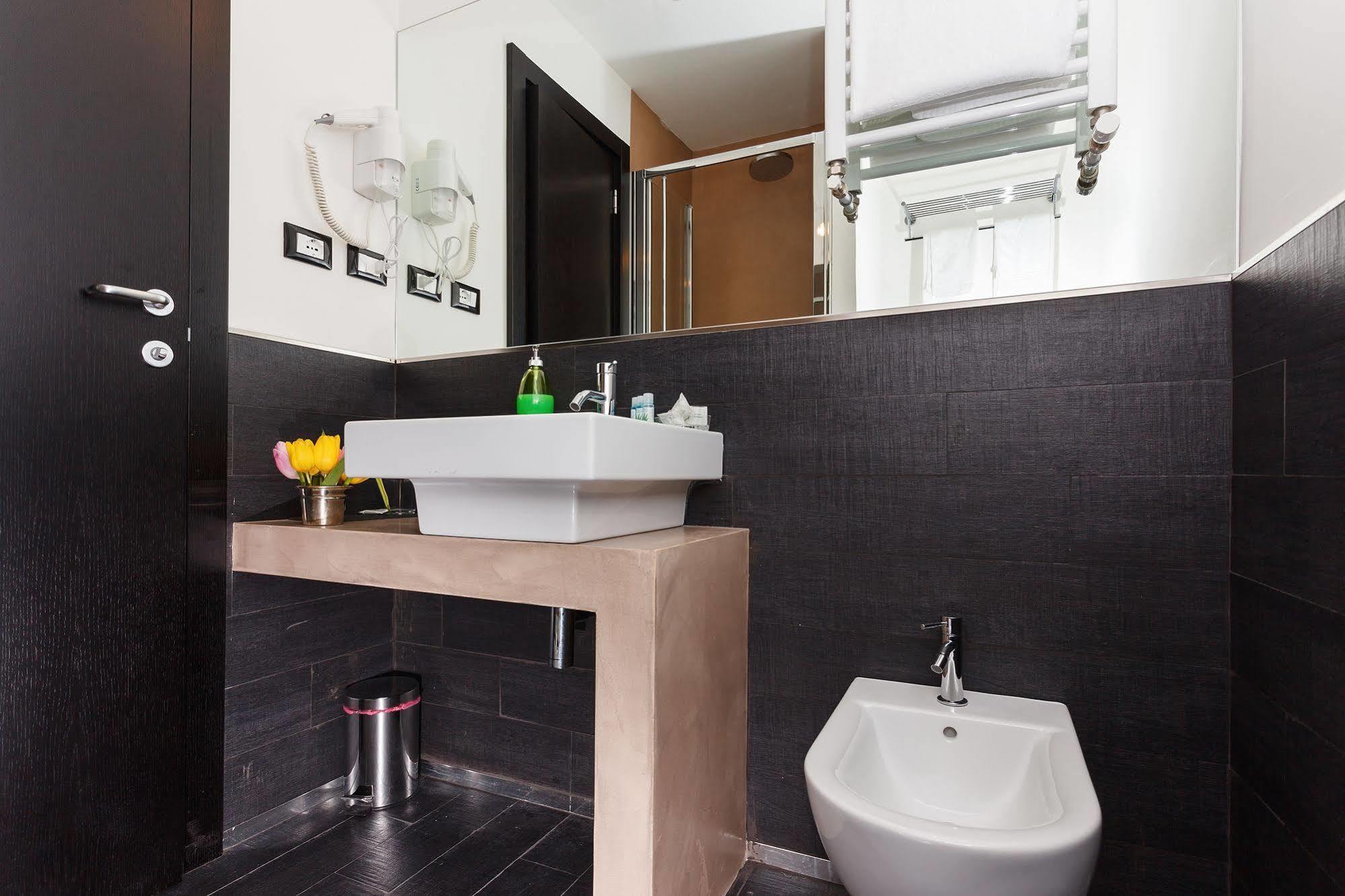 Domus Best Guest House โรม ภายนอก รูปภาพ