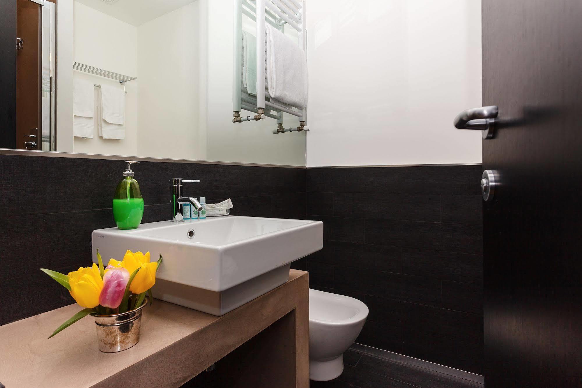Domus Best Guest House โรม ภายนอก รูปภาพ