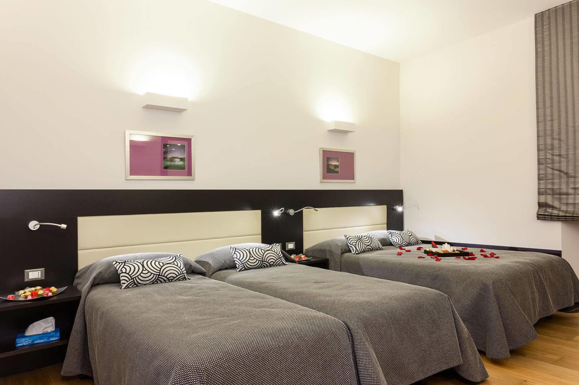 Domus Best Guest House โรม ภายนอก รูปภาพ