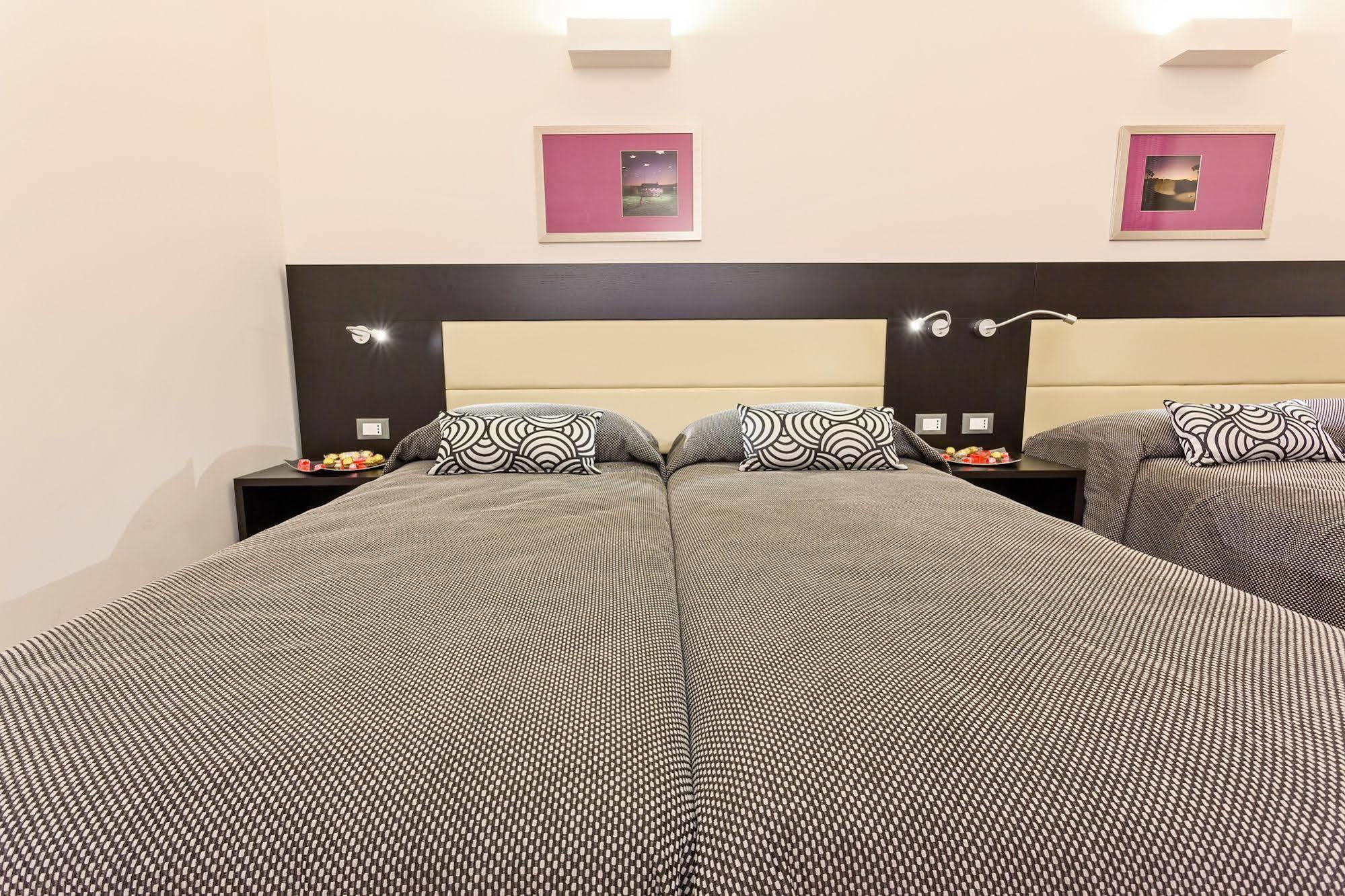 Domus Best Guest House โรม ภายนอก รูปภาพ