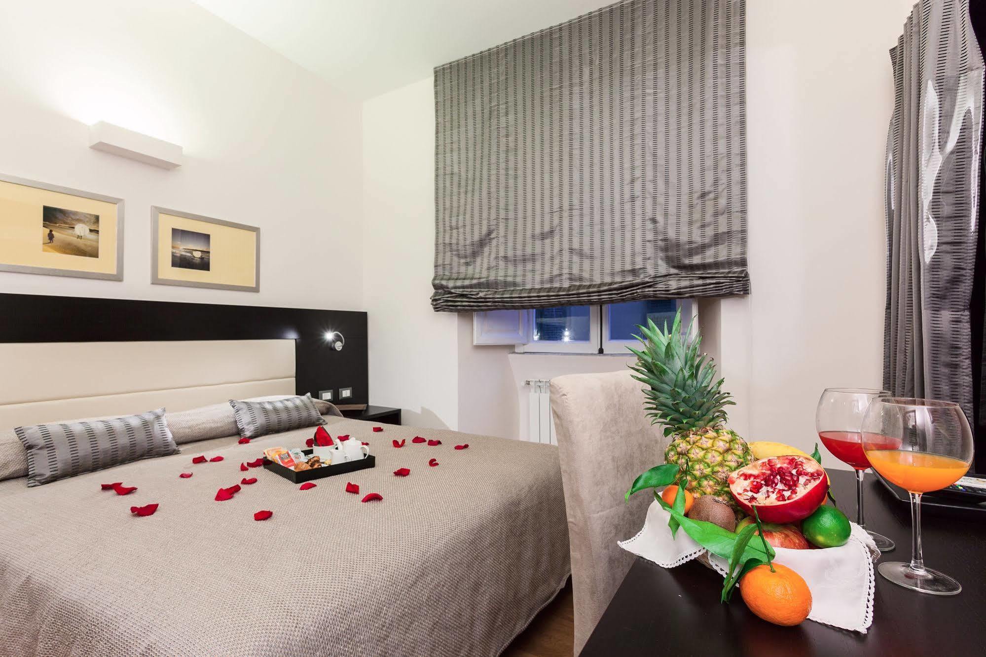 Domus Best Guest House โรม ภายนอก รูปภาพ