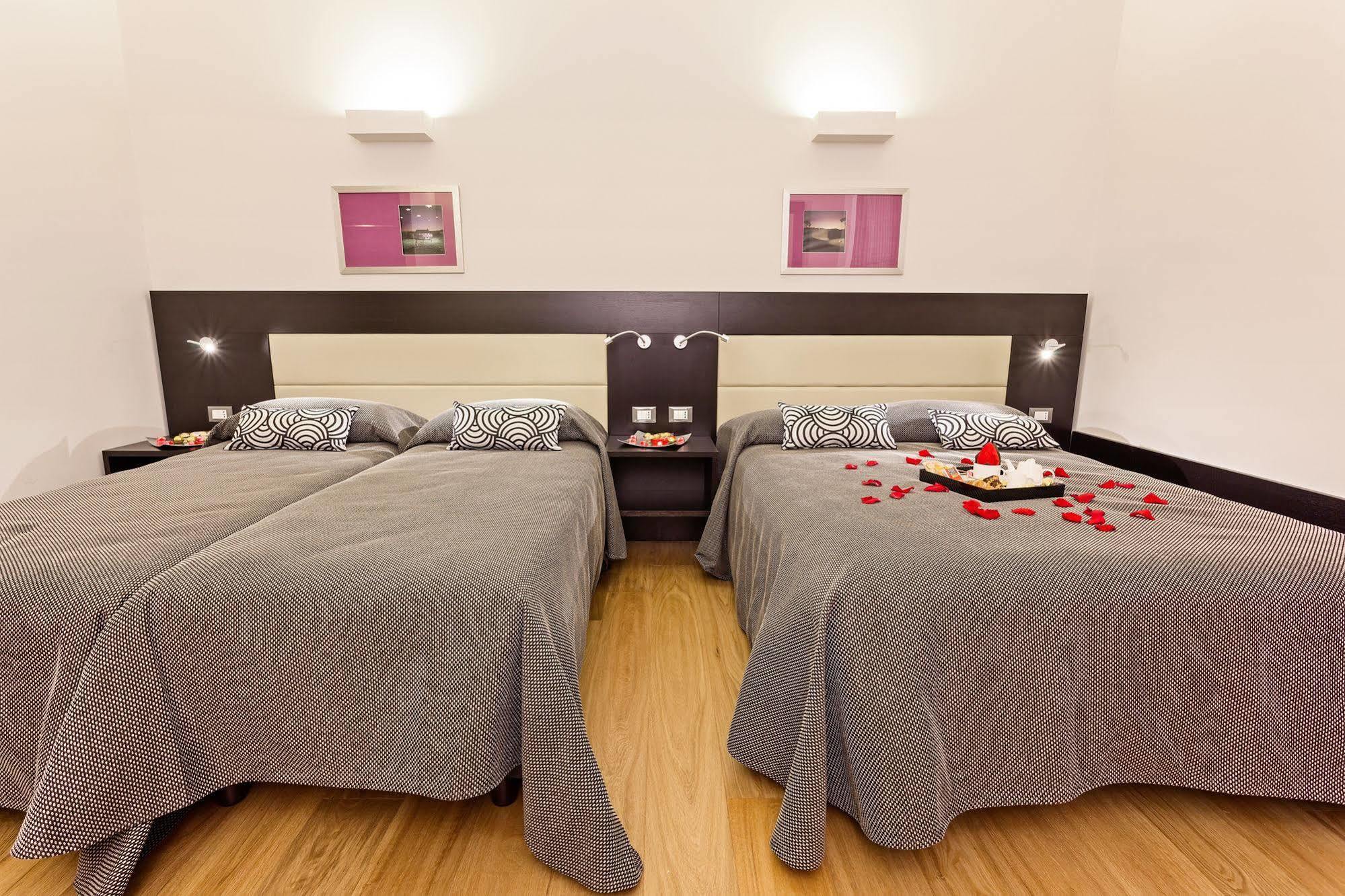 Domus Best Guest House โรม ภายนอก รูปภาพ